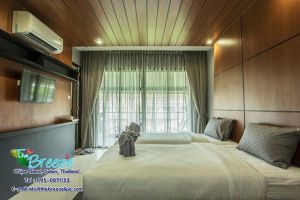 Logo The Breeze Resort