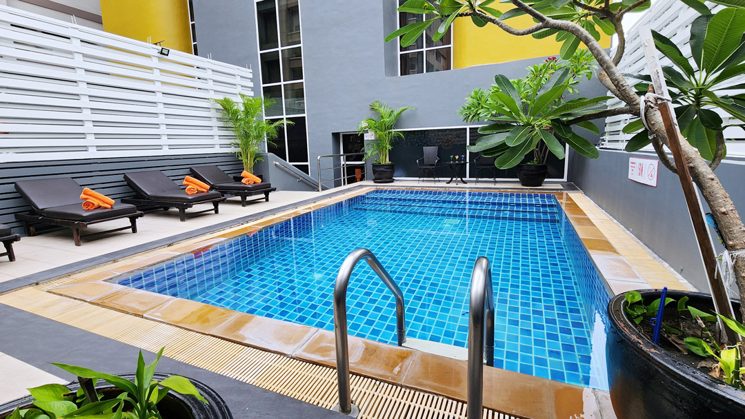 FuramaXclusive Sukhumvit and FuramaXclusive  Asoke