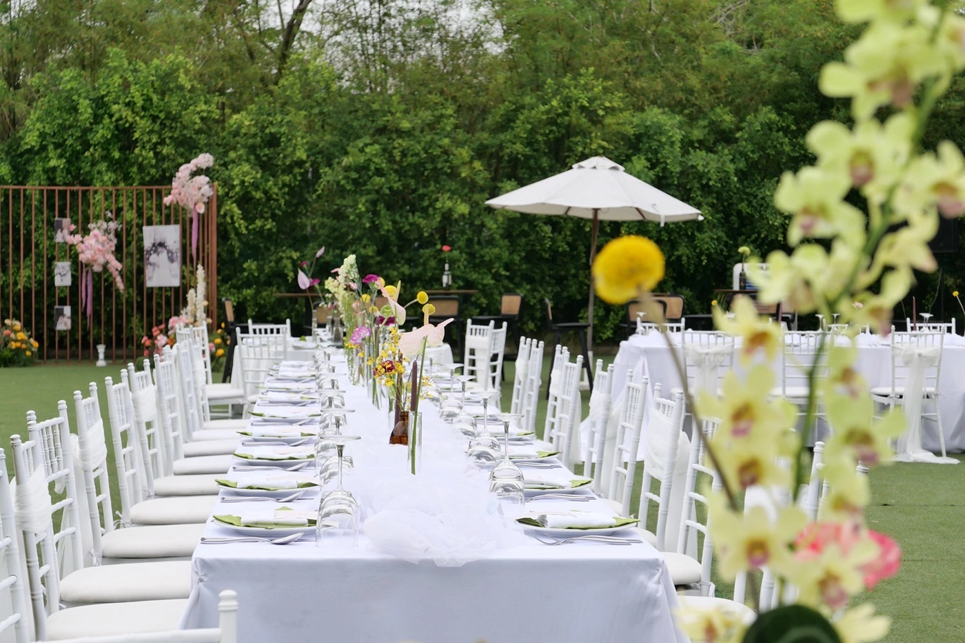 Kalanan Riverside Resort