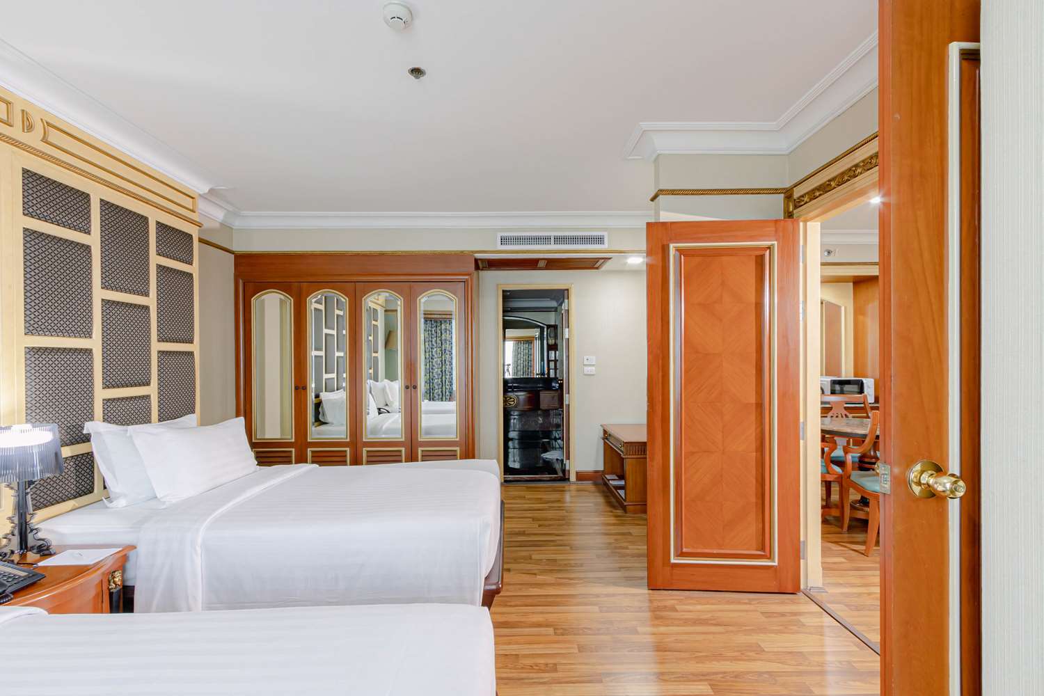 Golden Tulip Sovereign Hotel,Bangkok