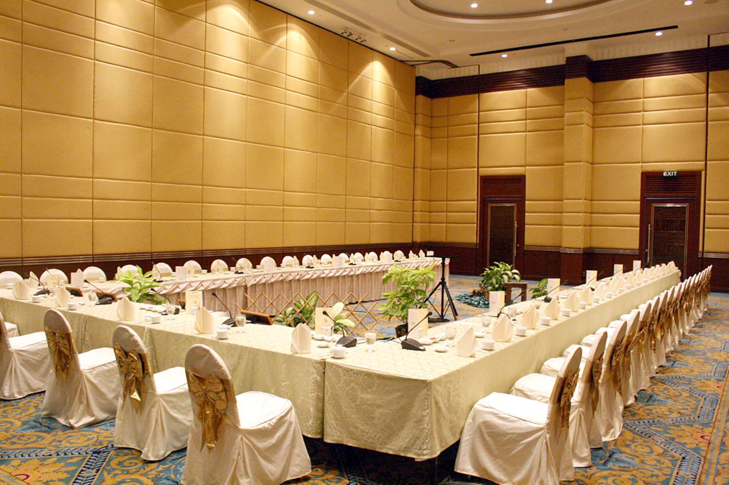 Golden Tulip Sovereign Hotel,Bangkok