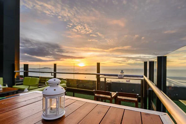 Oakwood Hotel & Residence Sri Racha