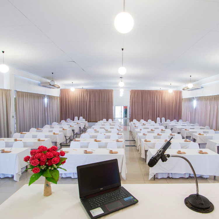 โรงแรมนานาชาติบางแสน