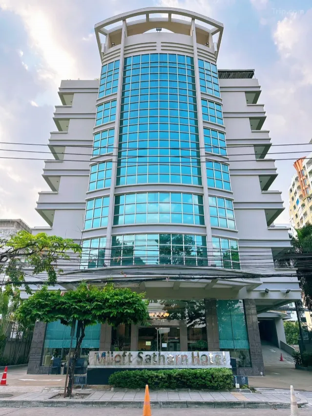 Miloft Sathorn Hotel