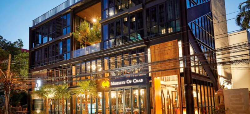 เซอร์วิสชาร์จ บริษัท เดอะ ฮังกรี โนแมด Ministry Of Crab Bangkok เซอร์วิสชาร์จ บริษัท เดอะ ฮังกรี โนแมด Ministry Of Crab Bangkok