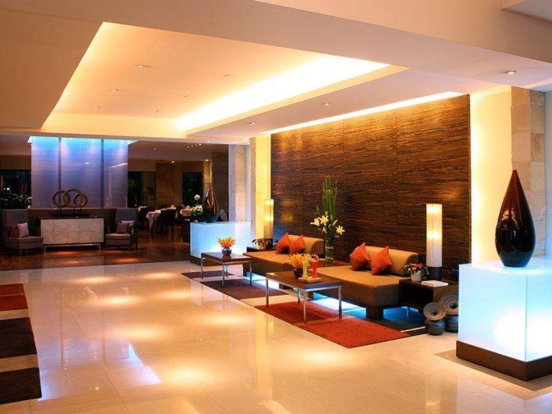 เซอร์วิสชาร์จ Journeyhub Bangkok Sukhumvit 26